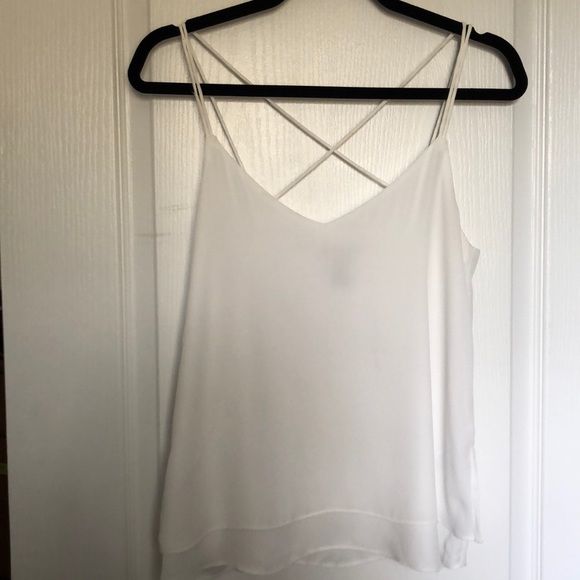 2 for $25! H&M: Crepe style white tank - Picture 1 of 2